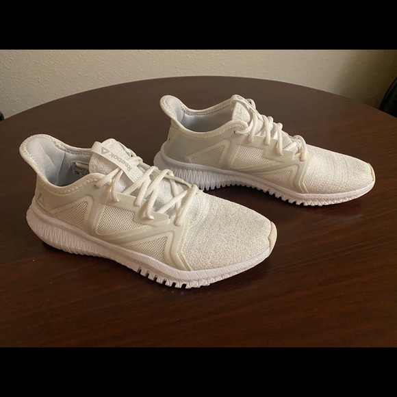 New Reebok trainers size 10 - Picture 2 of 4